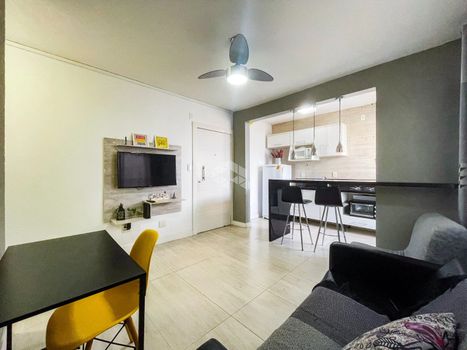 Foto 4 do(a) Apartamento de 1 quartos à venda em Vila João Pessoa, Porto Alegre