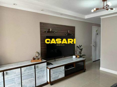 Foto 3 do(a) Apartamento de 2 quartos à venda em Piraporinha, Diadema