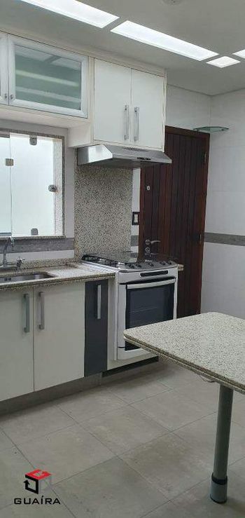 Foto 10 do(a) Casa de 4 quartos à venda em Jardim Bela Vista, Santo André