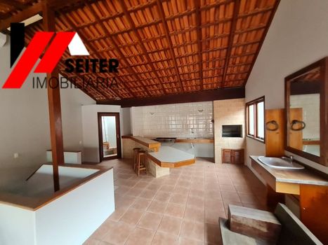 Foto 4 do(a) Casa de 5 quartos à venda em Barra da Lagoa, Florianópolis