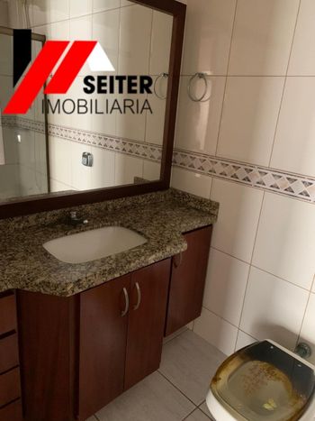 Foto 30 do(a) Casa de 5 quartos à venda em Barra da Lagoa, Florianópolis