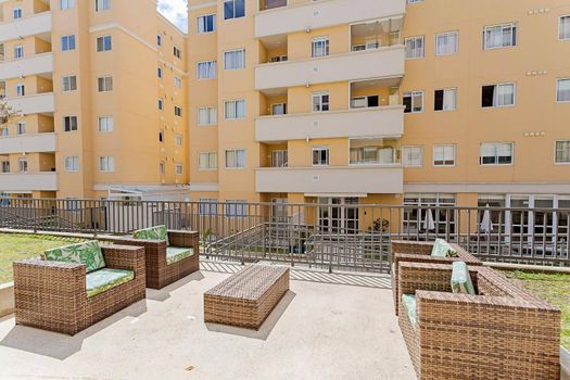 Foto 1 do(a) Apartamento de 2 quartos à venda em Capão Raso, Curitiba