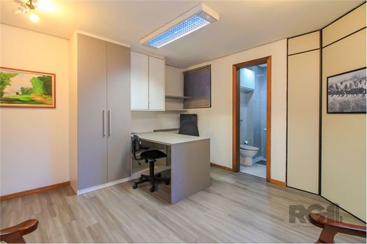 Foto 16 do(a) Loja false à venda em Auxiliadora, Porto Alegre