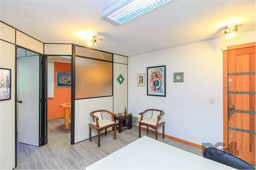 Foto 39 do(a) Loja false à venda em Auxiliadora, Porto Alegre