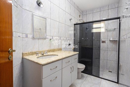 Foto 13 do(a) Casa em Condomínio de 4 quartos para alugar em Park Way, Brasília