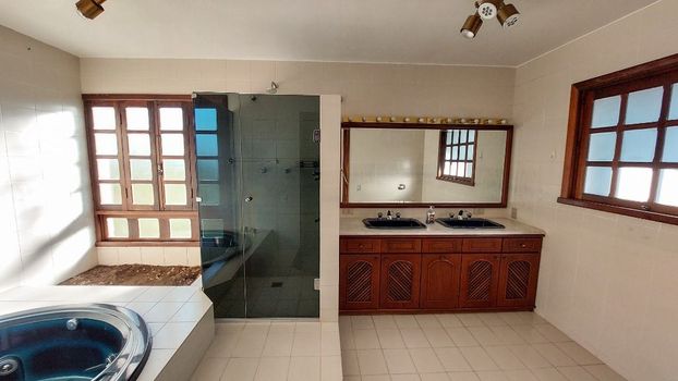 Foto 8 do(a) Casa em Condomínio de 4 quartos à venda em São Lourenço, Curitiba