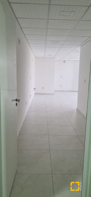Foto 20 do(a) Sala / Conjunto Comercial false à venda em Ingleses do Rio Vermelho, Florianópolis