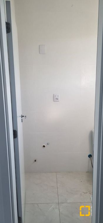 Foto 14 do(a) Sala / Conjunto Comercial false à venda em Ingleses do Rio Vermelho, Florianópolis