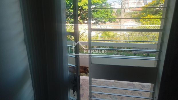 Foto 9 do(a) Casa de 4 quartos à venda em Vila Trujillo, Sorocaba
