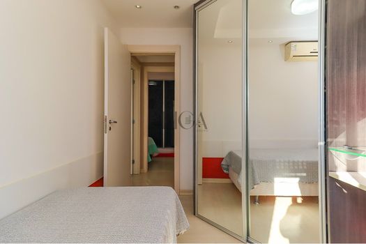 Foto 33 do(a) Apartamento de 3 quartos à venda em Vila Ipiranga, Porto Alegre