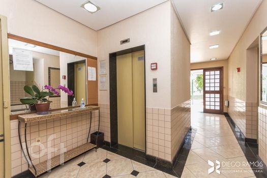 Foto 47 do(a) Apartamento de 3 quartos à venda em Vila Ipiranga, Porto Alegre