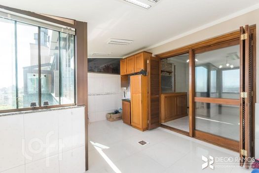 Foto 39 do(a) Apartamento de 3 quartos à venda em Vila Ipiranga, Porto Alegre