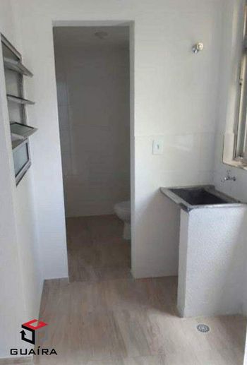 Foto 4 do(a) Casa de 3 quartos à venda em Jardim Ipanema, Santo André
