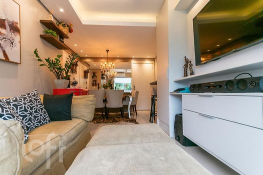Foto 4 do(a) Apartamento de 2 quartos à venda em Vila Ipiranga, Porto Alegre