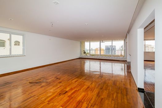 Foto 8 do(a) Apartamento de 4 quartos à venda em Morro dos Ingleses, São Paulo