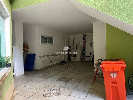 Foto 22 do(a) Casa de 5 quartos à venda em Humaitá, Rio de Janeiro