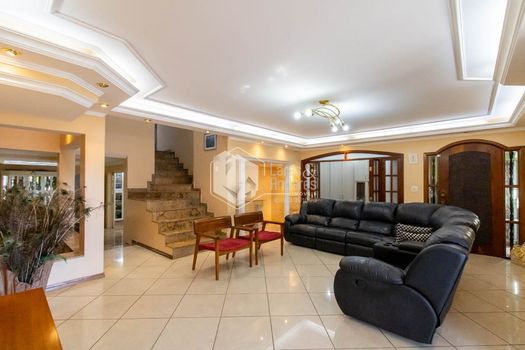 Foto 4 do(a) Casa de 3 quartos à venda em Vila Galvão, Guarulhos