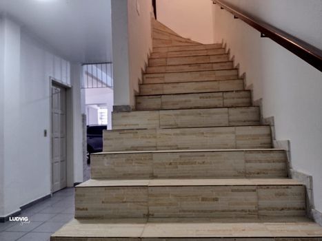 Foto 6 do(a) Sala / Conjunto Comercial false à venda em Capoeiras, Florianópolis
