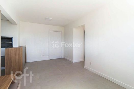 Foto 2 do(a) Apartamento de 2 quartos à venda em Santo Antônio, Porto Alegre