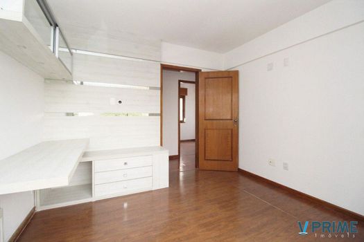 Foto 23 do(a) Apartamento de 3 quartos à venda em Mont Serrat, Porto Alegre