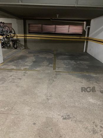 Foto 9 do(a) Flat de 1 quartos à venda em Três Figueiras, Porto Alegre