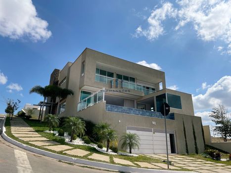 Foto 1 do(a) Casa em Condomínio de 4 quartos para alugar em Residencial Park I, Vespasiano