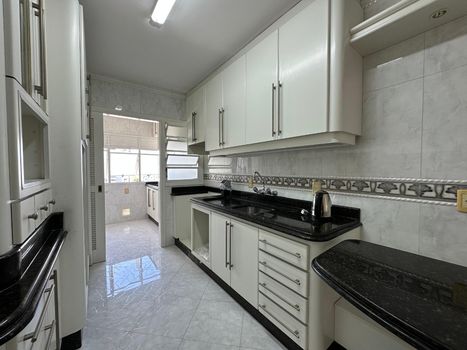 Foto 11 do(a) Apartamento de 3 quartos à venda em Comerciário, Criciúma