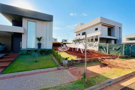 Foto 3 do(a) Casa em Condomínio false à venda em Jardim Morumbi, Londrina