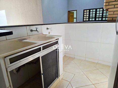 Foto 10 do(a) Casa de 3 quartos à venda em Jardim Caparroz, São José do Rio Preto