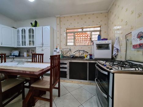 Foto 12 do(a) Casa em Condomínio false à venda em Jardim Nova Europa, Campinas