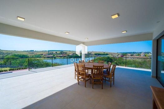 Foto 9 do(a) Casa em Condomínio false à venda em Loteamento Parque dos Alecrins, Campinas