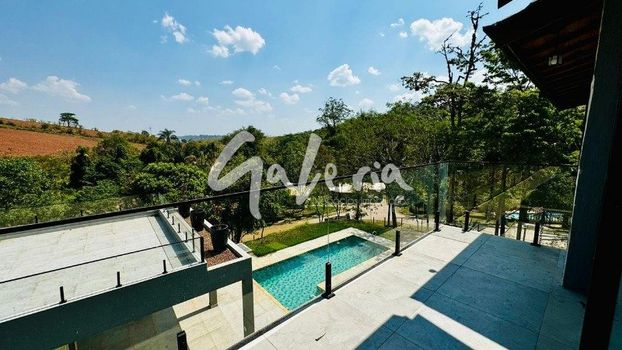Foto 1 do(a) Fazenda / Sítio / Chácara de 4 quartos à venda em Parque Rio Abaixo, Atibaia