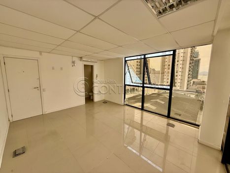 Foto 14 do(a) Sala / Conjunto Comercial false à venda em Estreito, Florianópolis