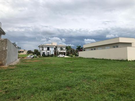 Foto 2 do(a) Terreno false à venda em Residencial Campo Camanducaia, Jaguariúna