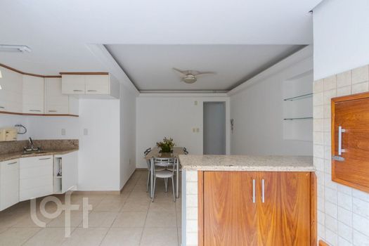 Foto 9 do(a) Apartamento de 3 quartos à venda em Azenha, Porto Alegre