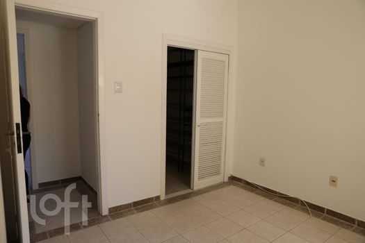 Foto 23 do(a) Apartamento de 3 quartos à venda em Azenha, Porto Alegre