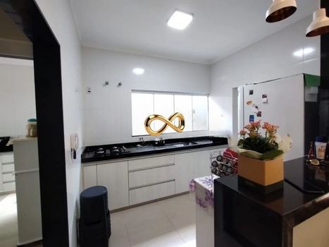 Foto 5 do(a) Casa de 2 quartos à venda em Parque dos Flamboyant, São Carlos