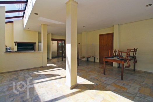 Foto 10 do(a) Apartamento de 3 quartos à venda em Três Figueiras, Porto Alegre