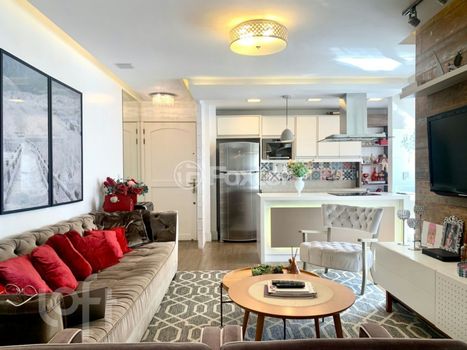 Foto 6 do(a) Apartamento de 3 quartos à venda em Chácara das Pedras, Porto Alegre