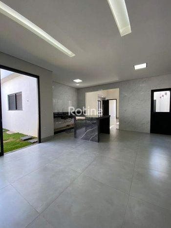 Foto 7 do(a) Casa de 3 quartos à venda em Alto Umuarama, Uberlândia
