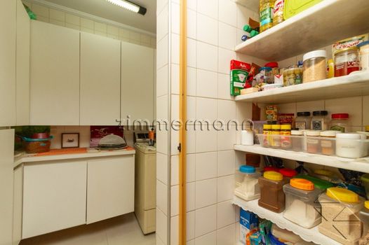 Foto 37 do(a) Casa de 4 quartos à venda em Jardim Leonor, São Paulo