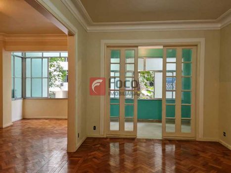Foto 4 do(a) Apartamento de 3 quartos à venda em Leme, Rio de Janeiro