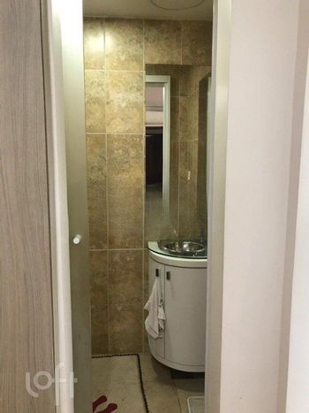 Foto 8 do(a) Apartamento de 2 quartos à venda em Medianeira, Porto Alegre