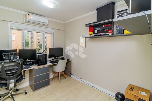 Foto 15 do(a) Apartamento de 3 quartos à venda em Jardim Carvalho, Porto Alegre