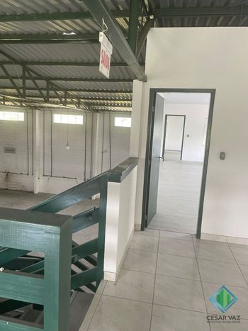 Foto 4 do(a) Galpão / Depósito / Armazém / Pavilhão false à venda em Forquilhas, São José
