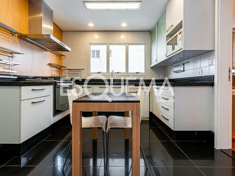 Foto 11 do(a) Apartamento de 4 quartos à venda em Vila Nova Conceição, São Paulo