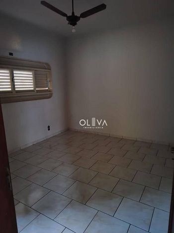 Foto 4 do(a) Casa de 3 quartos à venda em Vila Maceno, São José do Rio Preto