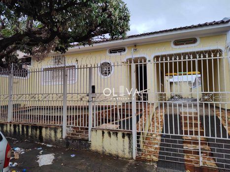 Foto 1 do(a) Casa de 3 quartos à venda em Vila Maceno, São José do Rio Preto