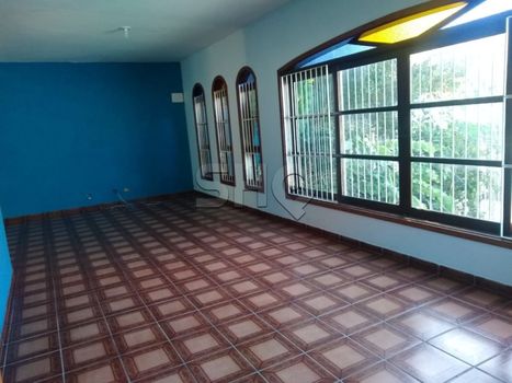 Foto 1 do(a) Casa de 4 quartos à venda em Jardim Presidente Dutra, Guarulhos