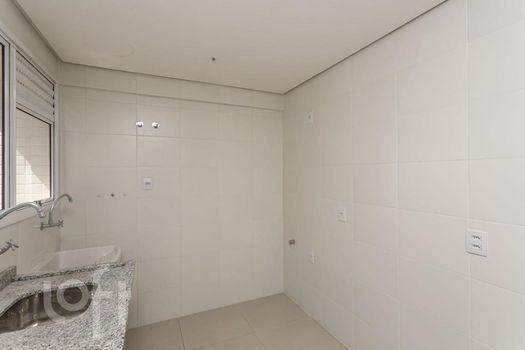 Foto 9 do(a) Apartamento de 2 quartos à venda em Bom Jesus, Porto Alegre